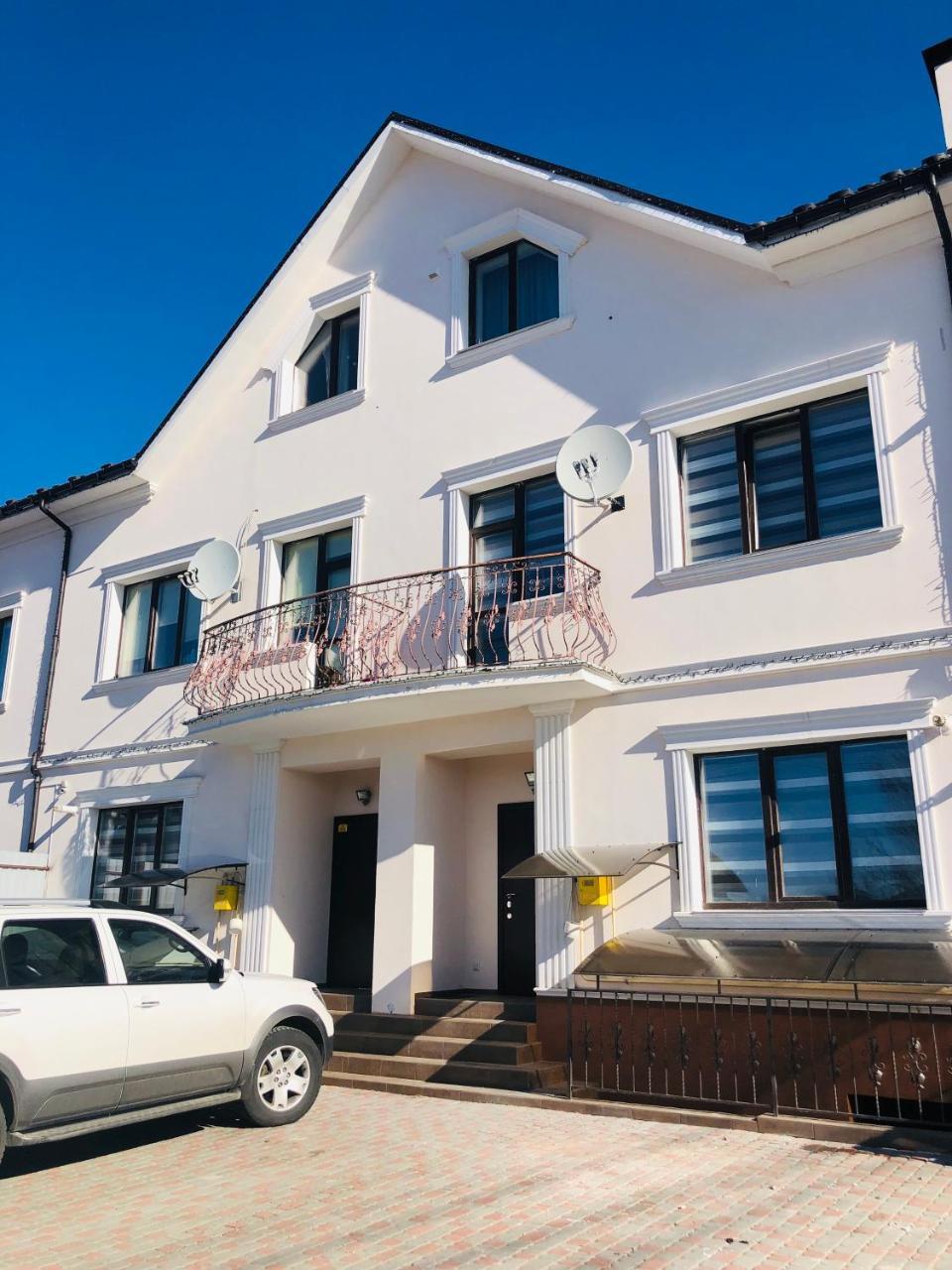 Chayka Home Hotel Chayki (Kiev) Exterior foto